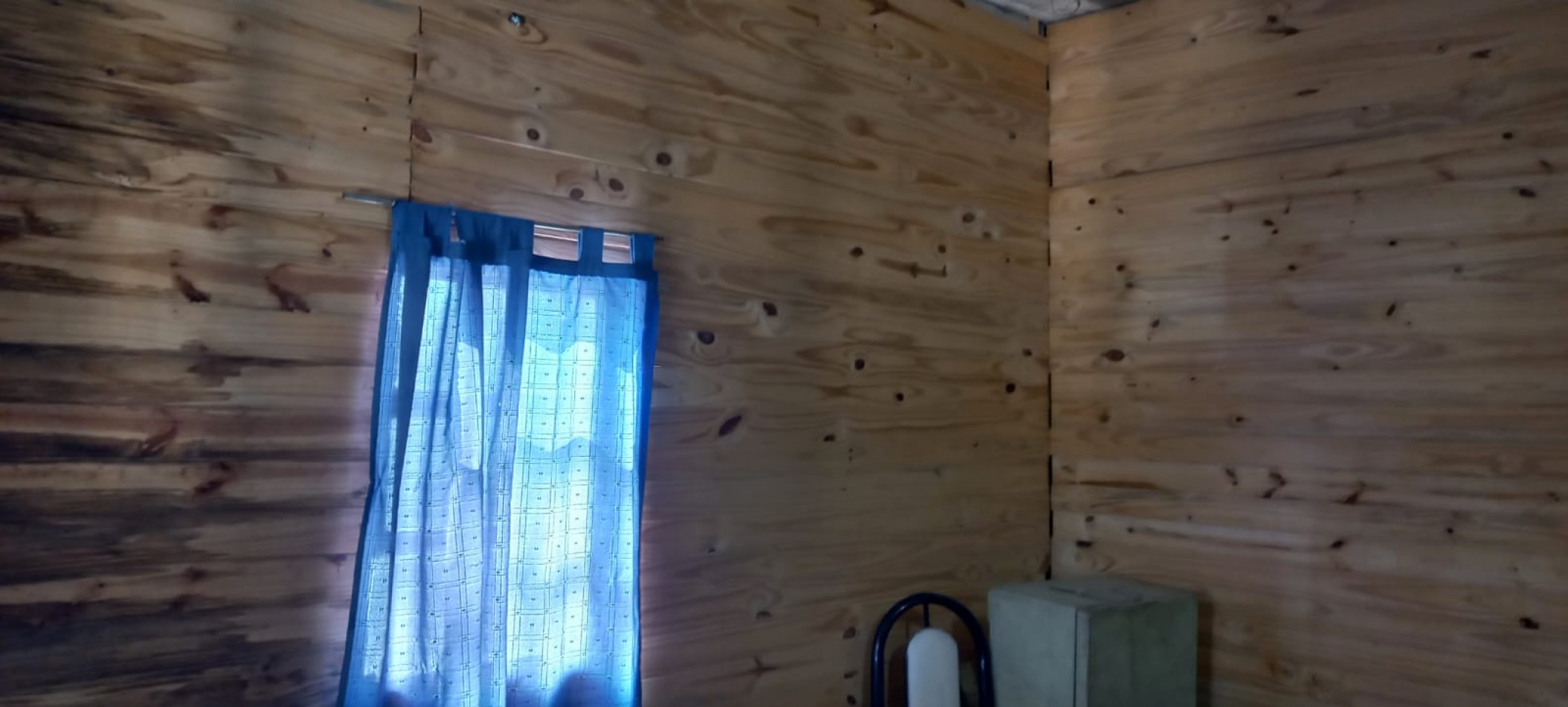 VENDO HERMOSA PROPIEDAD EN DOS PLANTAS  CON 2 LOCALES COMERCIALES EN BARRIO AURORA, PARTIDO DE MORENO 