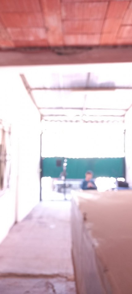 VENDO HERMOSA PROPIEDAD EN DOS PLANTAS  CON 2 LOCALES COMERCIALES EN BARRIO AURORA, PARTIDO DE MORENO 