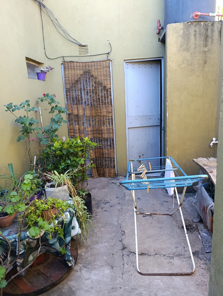 ALQUILO REGIO DEPARTAMENTO MONOAMBIENTE EN PLANTA ALTA BARRIO MI BARRIO, MORENO