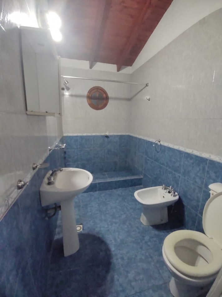 EN SAN CLEMENTE DEL TUYU ALQUILO EXCELENTE DUPLEX PARA VIVIENDA PERMANENTE POR 24 MESES