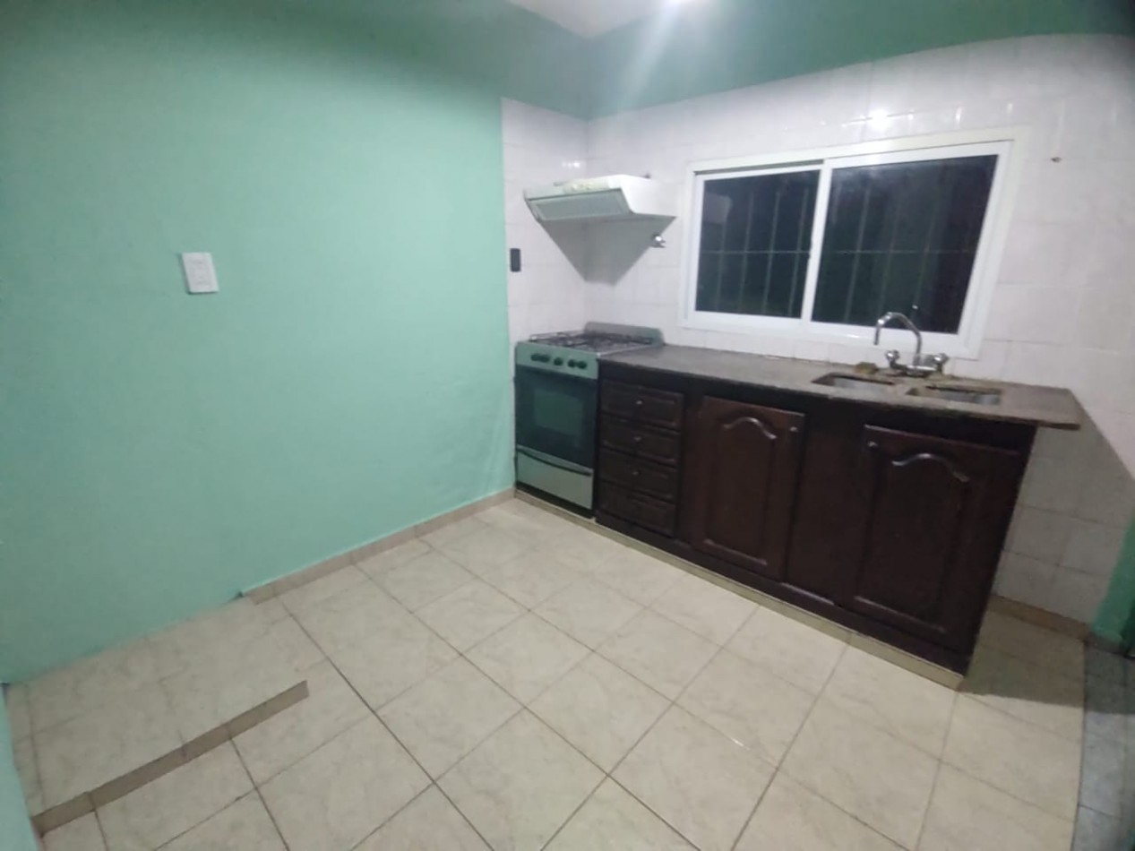 EN SAN CLEMENTE DEL TUYU ALQUILO EXCELENTE DUPLEX PARA VIVIENDA PERMANENTE POR 24 MESES
