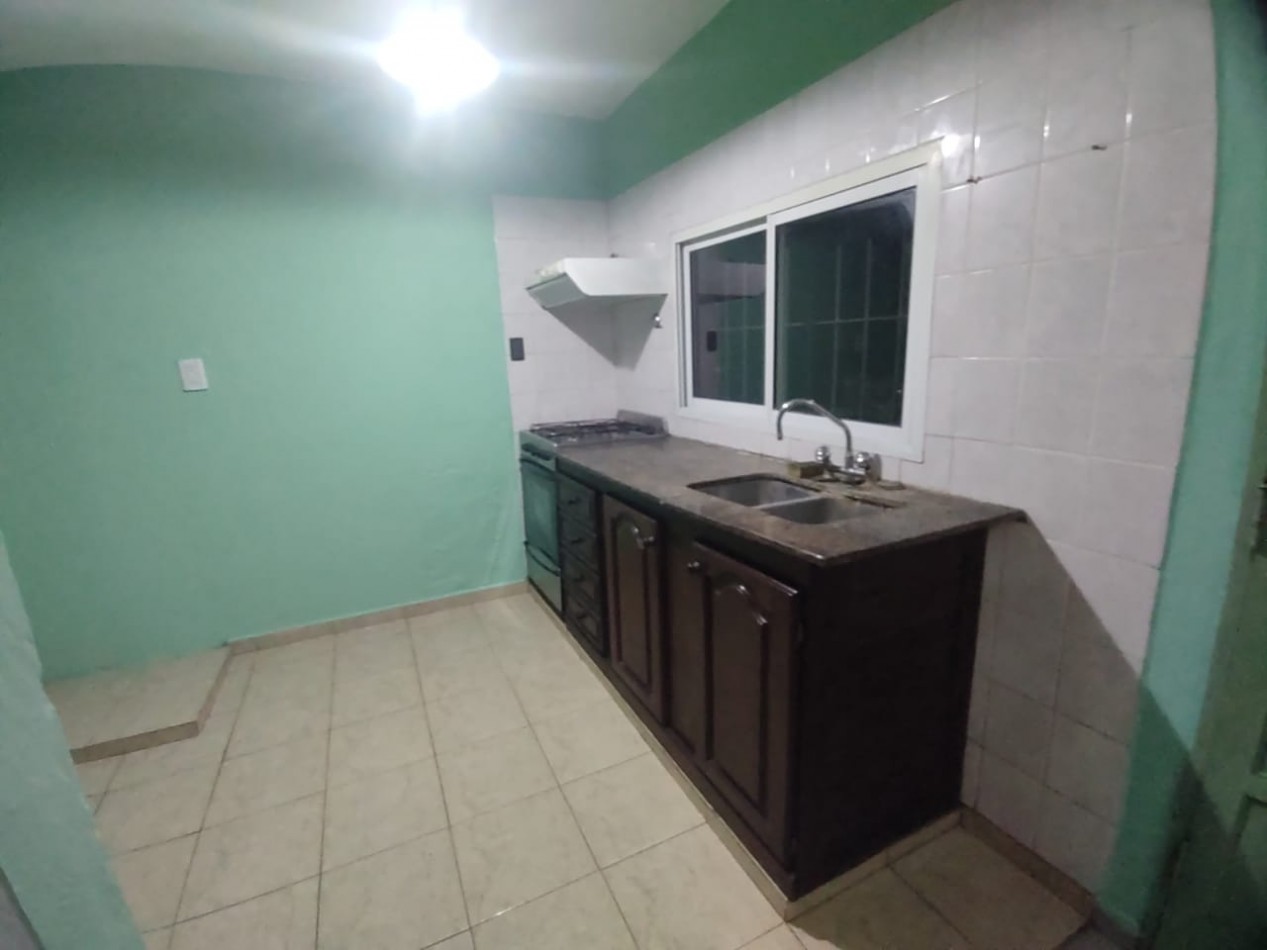 EN SAN CLEMENTE DEL TUYU ALQUILO EXCELENTE DUPLEX PARA VIVIENDA PERMANENTE POR 24 MESES