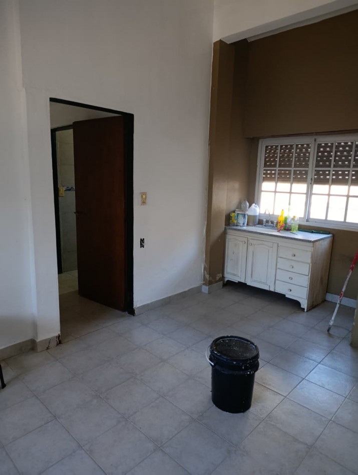ALQUILO REGIO DEPARTAMENTO PLANTA ALTA CON 2 DORMITORIOS EN BARRIO ASUNCION, PASO DEL REY