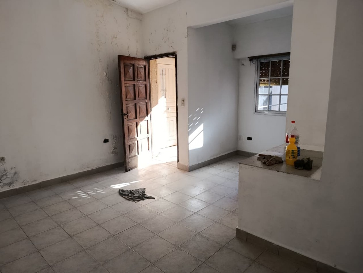 ALQUILO REGIO DEPARTAMENTO PLANTA ALTA CON 2 DORMITORIOS EN BARRIO ASUNCION, PASO DEL REY