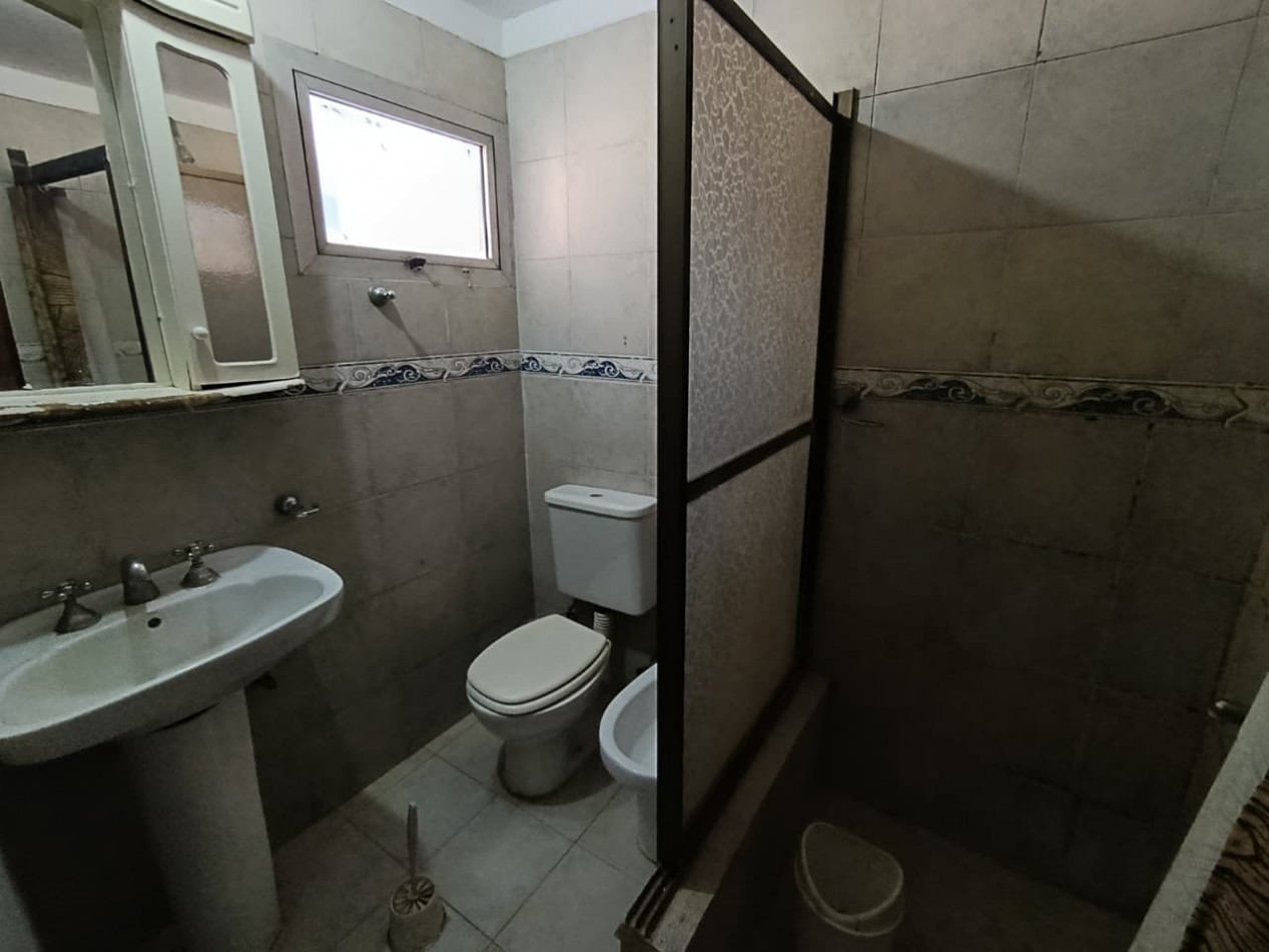 ALQUILO REGIO DEPARTAMENTO PLANTA ALTA CON 2 DORMITORIOS EN BARRIO ASUNCION, PASO DEL REY