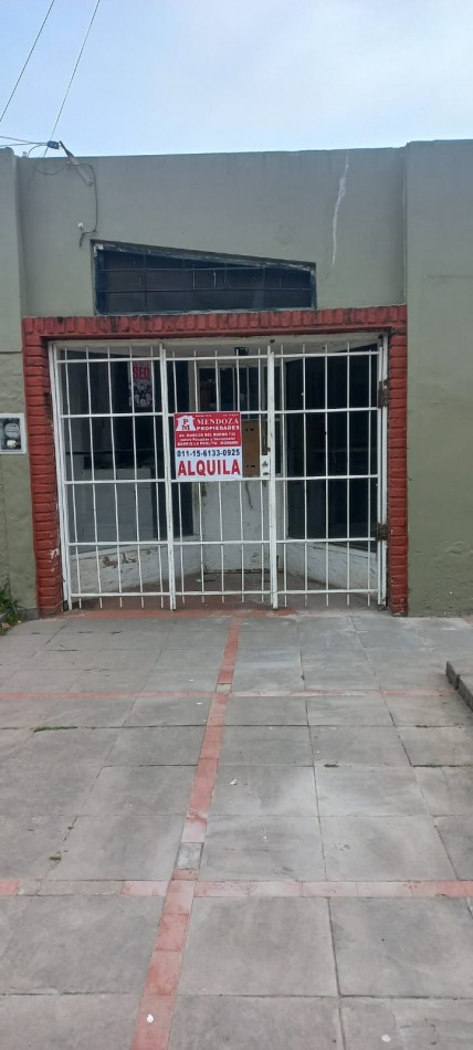 ALQUILO HERMOSO LOCAL COMERCIAL IDEAL OFICINA, PELUQUERIA, KIOSCO, ALMACEN, ETC