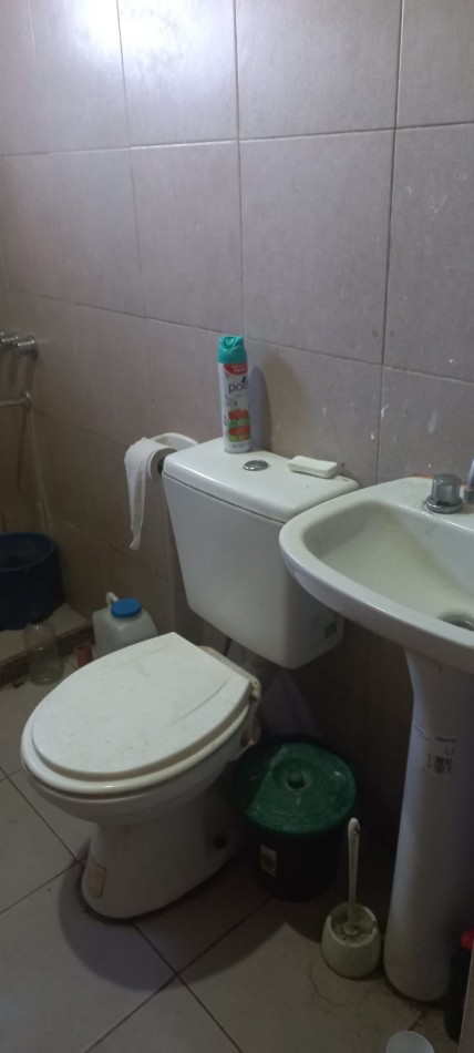 VENDO REGIA VIVIENDA SOBRE ASFALTO EN BARRIO LA PERLA, PARTIDO DE MORENO. CALLE TABLADA ENTRE ZARATE Y MEXICO