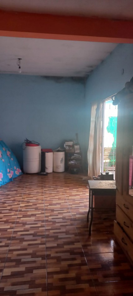 VENDO REGIA VIVIENDA SOBRE ASFALTO EN BARRIO LA PERLA, PARTIDO DE MORENO. CALLE TABLADA ENTRE ZARATE Y MEXICO