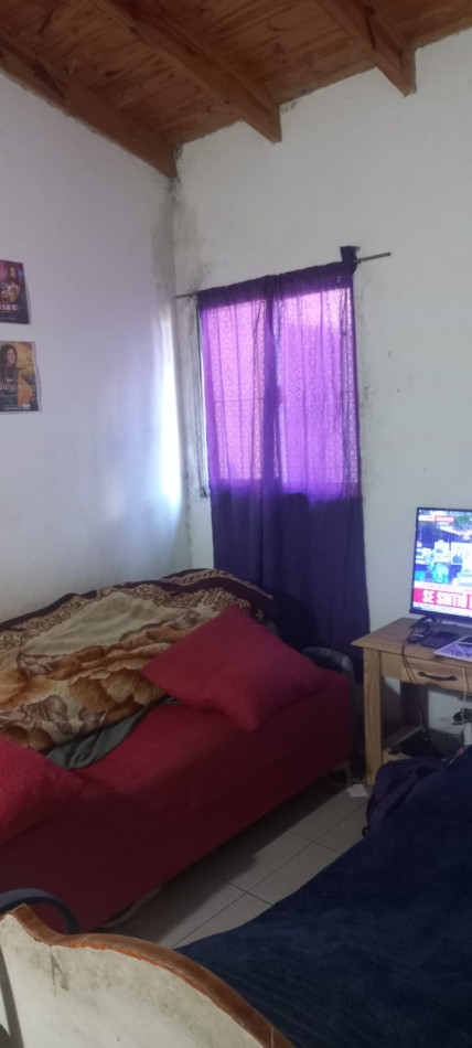 VENDO REGIA VIVIENDA SOBRE ASFALTO EN BARRIO LA PERLA, PARTIDO DE MORENO. CALLE TABLADA ENTRE ZARATE Y MEXICO