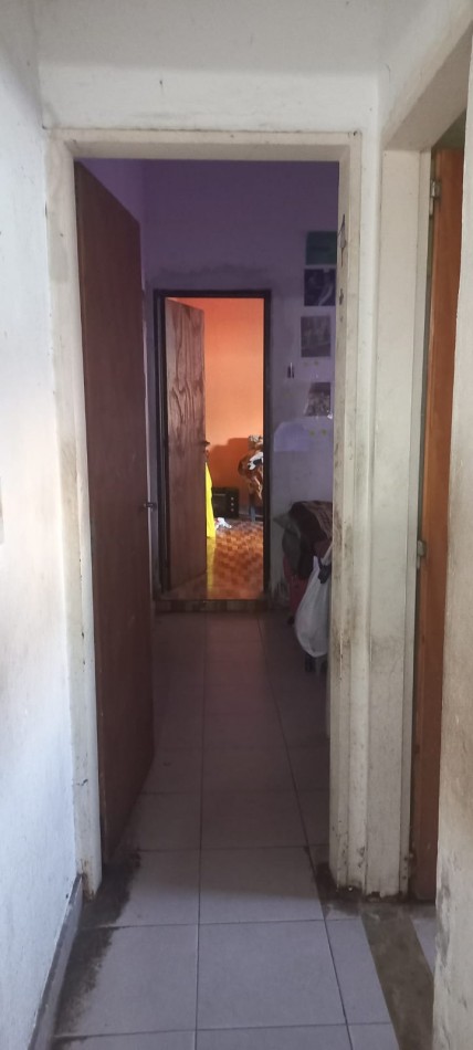 VENDO REGIA VIVIENDA SOBRE ASFALTO EN BARRIO LA PERLA, PARTIDO DE MORENO. CALLE TABLADA ENTRE ZARATE Y MEXICO