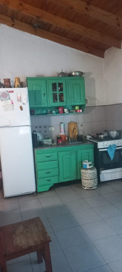 VENDO REGIA VIVIENDA SOBRE ASFALTO EN BARRIO LA PERLA, PARTIDO DE MORENO. CALLE TABLADA ENTRE ZARATE Y MEXICO
