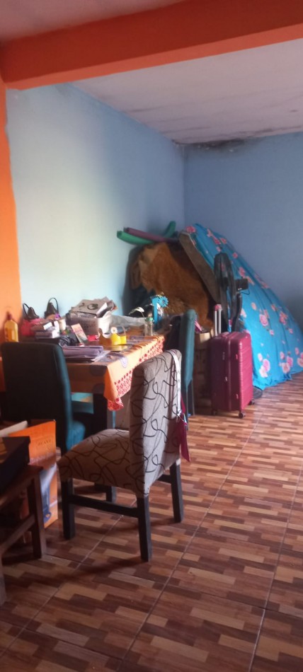 VENDO REGIA VIVIENDA SOBRE ASFALTO EN BARRIO LA PERLA, PARTIDO DE MORENO. CALLE TABLADA ENTRE ZARATE Y MEXICO