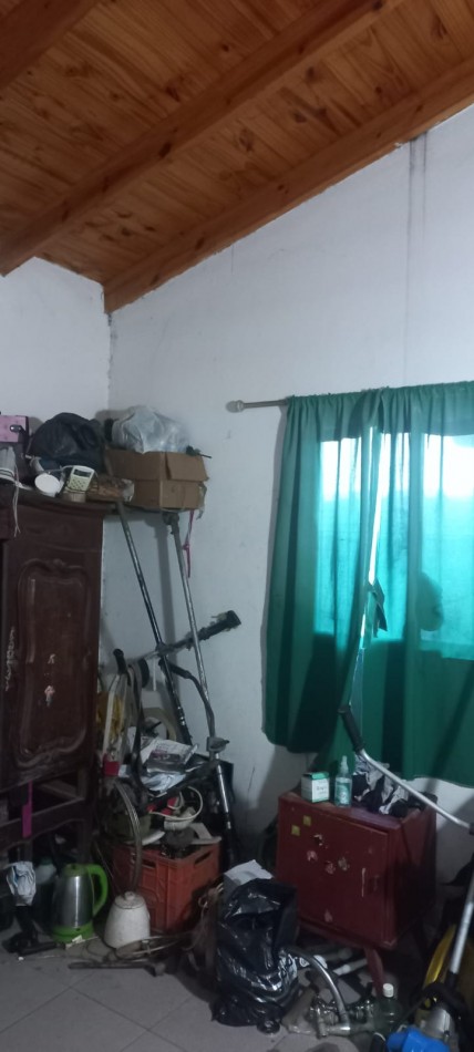 VENDO REGIA VIVIENDA SOBRE ASFALTO EN BARRIO LA PERLA, PARTIDO DE MORENO. CALLE TABLADA ENTRE ZARATE Y MEXICO