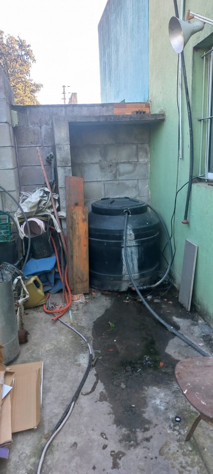 VENDO REGIA VIVIENDA SOBRE ASFALTO EN BARRIO LA PERLA, PARTIDO DE MORENO. CALLE TABLADA ENTRE ZARATE Y MEXICO