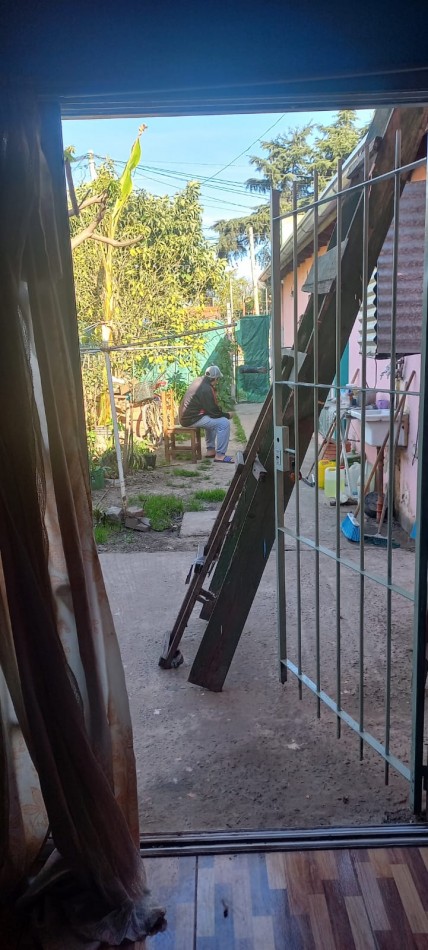 VENDO REGIA VIVIENDA SOBRE ASFALTO EN BARRIO LA PERLA, PARTIDO DE MORENO. CALLE TABLADA ENTRE ZARATE Y MEXICO
