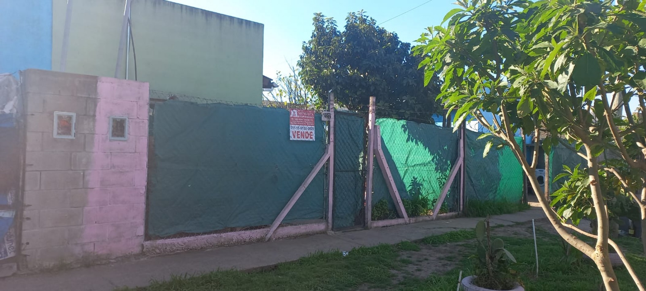 VENDO REGIA VIVIENDA SOBRE ASFALTO EN BARRIO LA PERLA, PARTIDO DE MORENO. CALLE TABLADA ENTRE ZARATE Y MEXICO