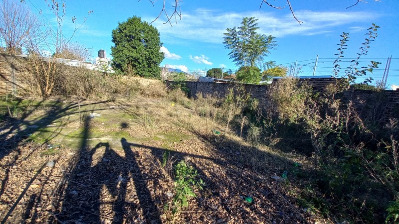 VENDO HERMOSO TERRENO EN BARRIO SAN JORGE, MORENO SUR.  IDEAL VIVIENDA PERMANENTE O PARA INVERSION. IMPERDIBLE