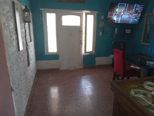 ALQUILO AMPLIA CASA DE MATERIAL CON TERRENO EN BARRIO MI BARRIO, MORENO, CALLE POSADAS 5967