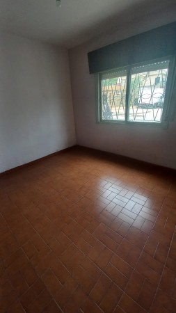 (AUT.404) ALQUILO HERMOSO DEPARTAMENTO CON 2 DORMITORIOS EN BARRIO LA PERLITA, SOBRE AV. M. DEL BUENO 1044