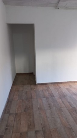 VENDO HERMOSO DEPARTAMENTO PLANTA BAJA MORENO NORTE, PROXIMO A RUTA 23.