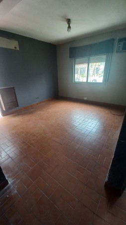 (AUT.404) ALQUILO HERMOSO DEPARTAMENTO CON 2 DORMITORIOS EN BARRIO LA PERLITA, SOBRE AV. M. DEL BUENO 1044