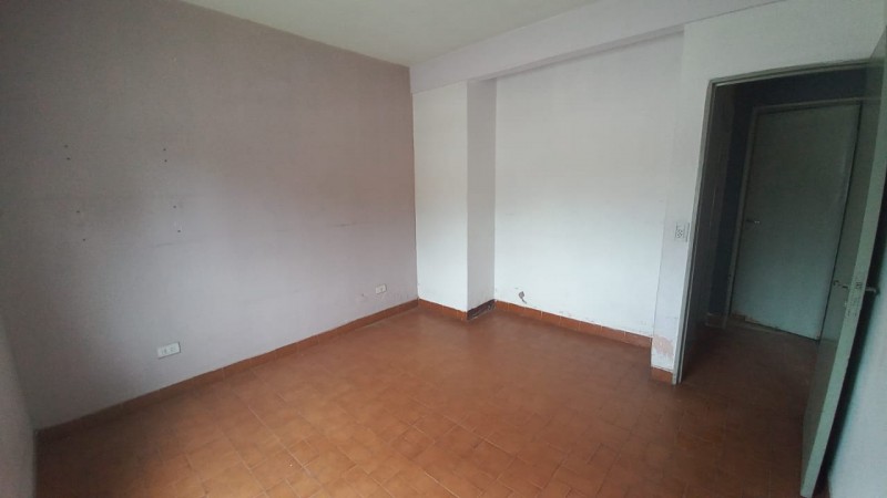 (AUT.404) ALQUILO HERMOSO DEPARTAMENTO CON 2 DORMITORIOS EN BARRIO LA PERLITA, SOBRE AV. M. DEL BUENO 1044