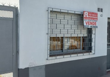 (AUT. 398) VENDO HERMOSA CASA DE MATERIAL CON TERRENO EN BARRIO LOMAS DE MORENO