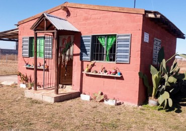 (399) EN ALTA GRACIA, PROVINCIA DE  CORDOBA, VENDO O PERMUTO CASA DE MATERIAL, CON TERRENO ZONA TURISTICA, IMPERDIBLE