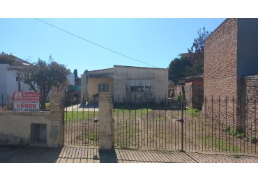 VENTA DE CASA CON TERRENO EN PASO DEL REY 