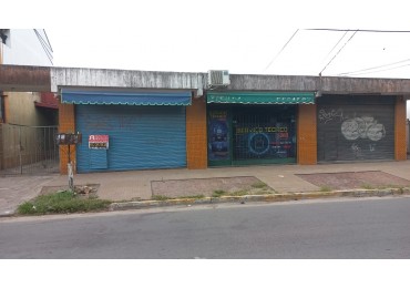 EN ALQUILER HERMOSO LOCAL IDEAL PELUQUERIA, ESTETICA ETC. EN PASO DEL REY, BARRIO ASUNCION.