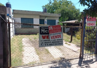 VENDO HERMOSA CASA APTA CREDITO. PLANOS, ESCRITURA, ASFALTO, GAS NATURAL, AGUA CORRIENTE, GAS NATURAL IMPERDIBLE