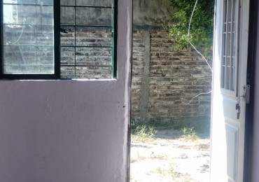 ALQUILO REGIO DEPARTAMENTO DE 2 AMBIENTE EN EL BARRIO SAN JOSE, CALLE MARTIN FIERRO 5156. 