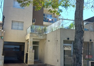  (AUT. 146) (ALQUILADO ) DEPARTAMENTO DE CATEGORIA EN MORENO CENTR